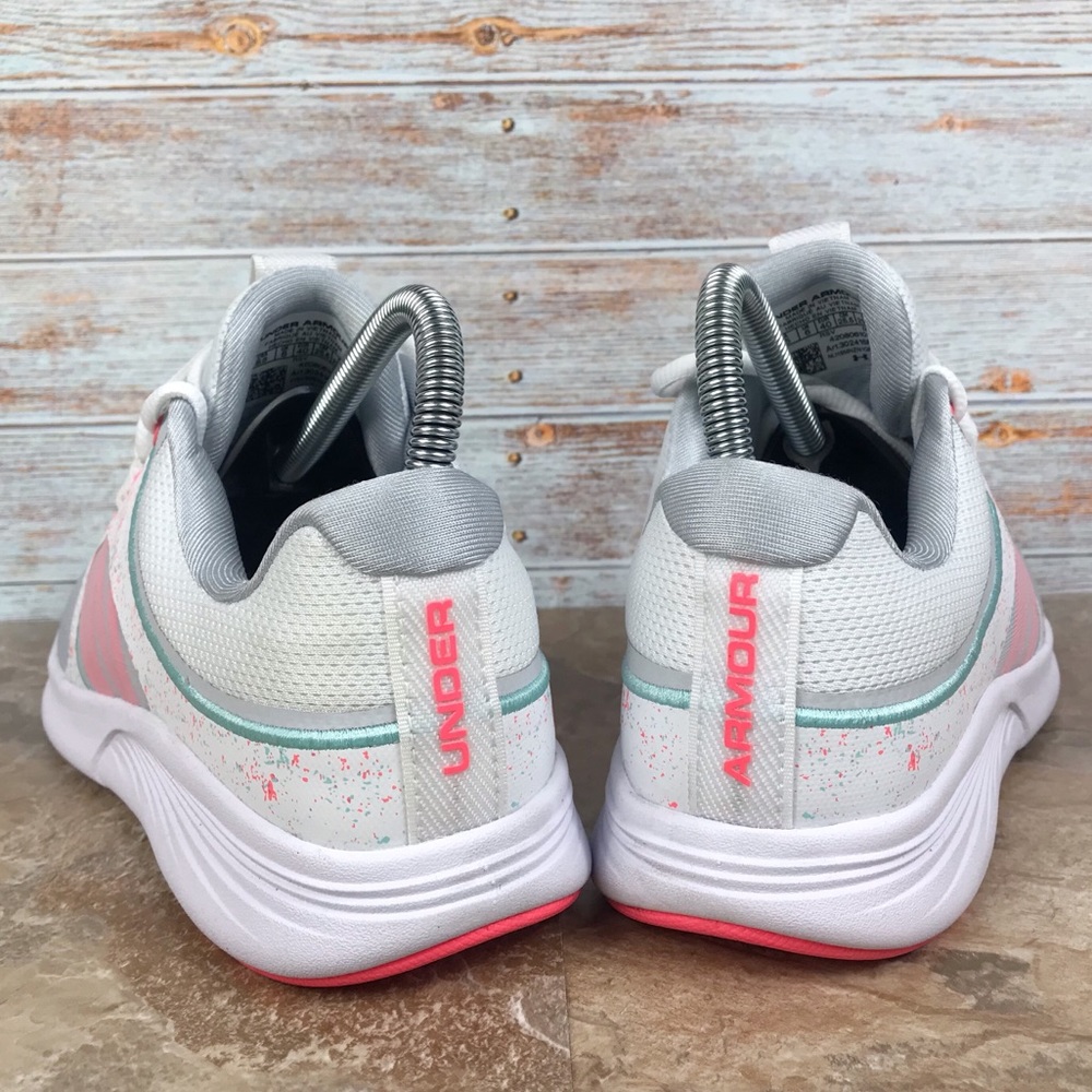 NEW Under Armour Charged Breathe Bliss PS Running Shoes White Grey NWOB - Picture 5 of 9